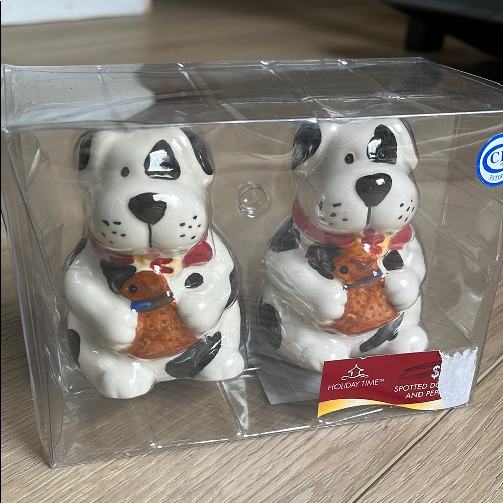 Spotted Dogs Salt & Pepper Shakers New in Box - Holiday Time Christmas